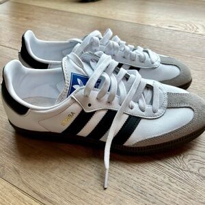 Adidas Sambas NWOT
